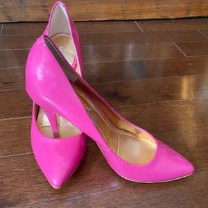 BCBGeneration Pink Pumps